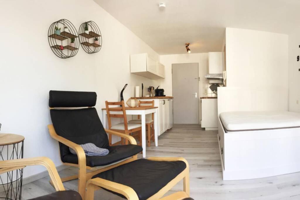 Apartment-Mitten In Konstanz, Gratis Parkplatz & Fahrrader, Netflix Tv Exteriör bild